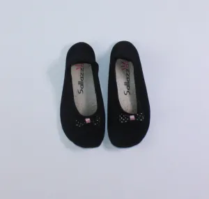 SALLAZZO BALLET SLIPPERS APPROX 6-7C PRE-LOVED
